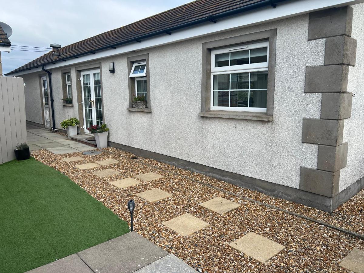 Smythe Cottage Kirkistown ภายนอก รูปภาพ