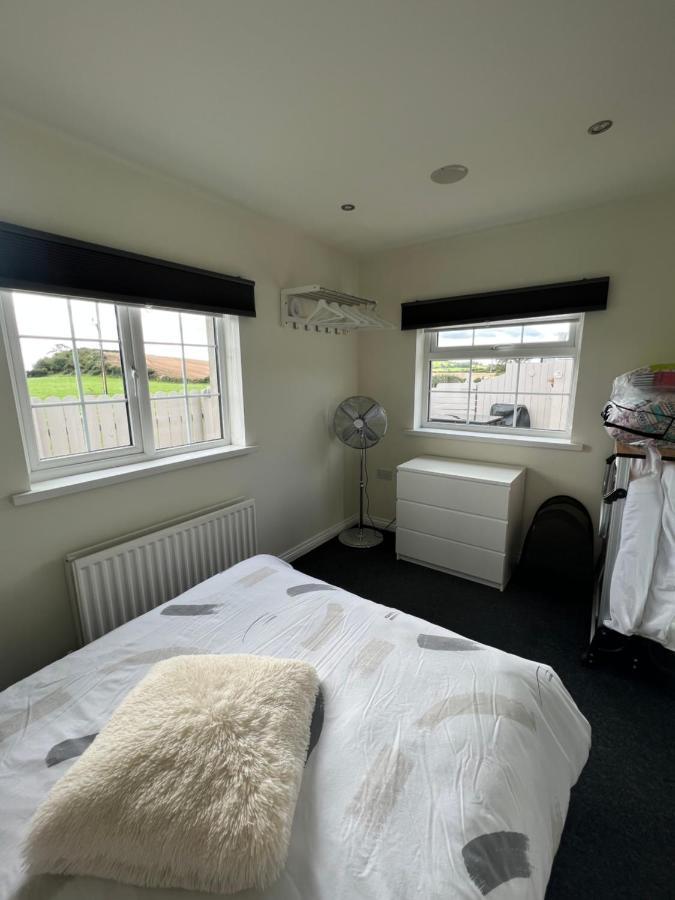 Smythe Cottage Kirkistown ภายนอก รูปภาพ